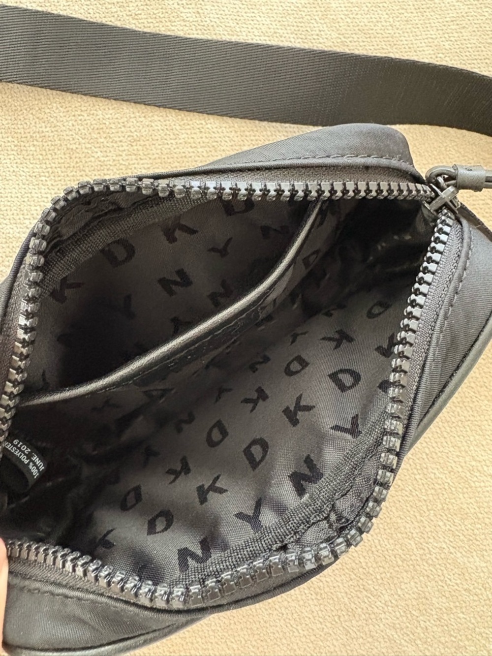 Dkny Black Cross body bag - Picture 3 of 5